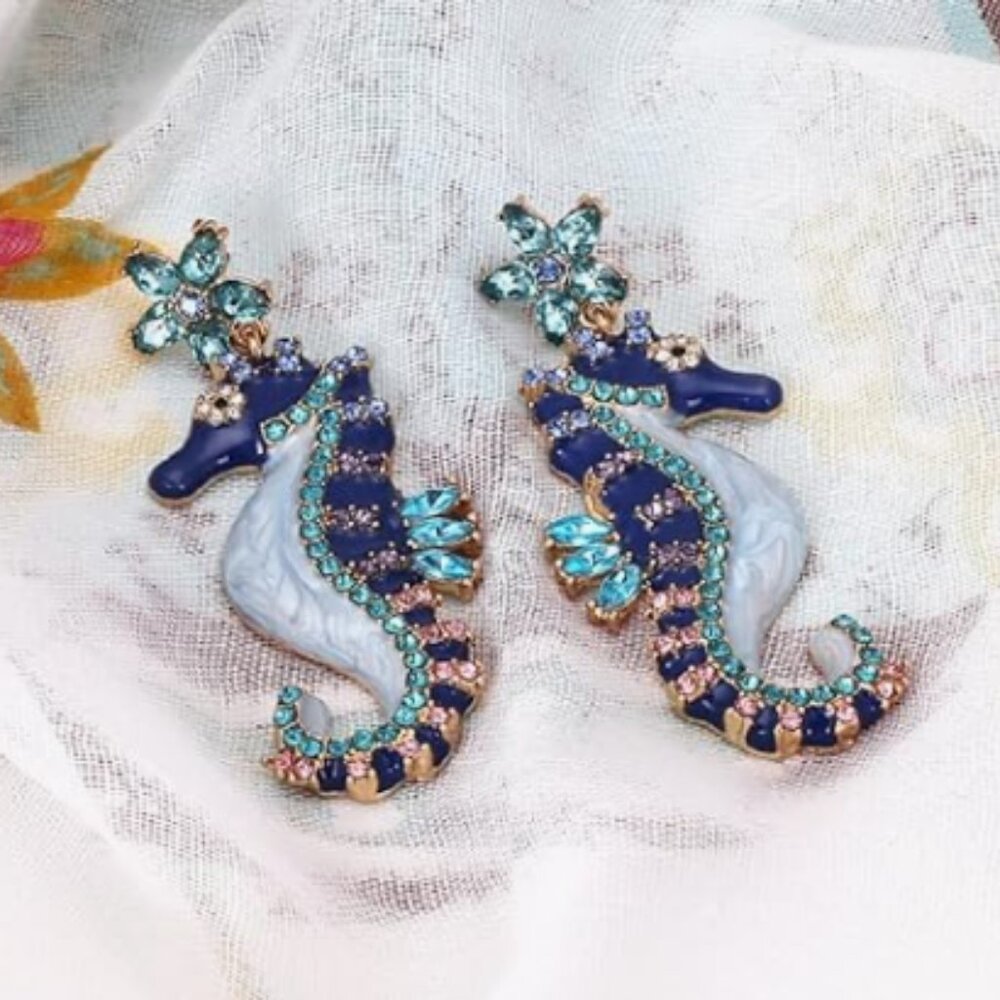 Seahorse Earrings - Picture 2 of 2